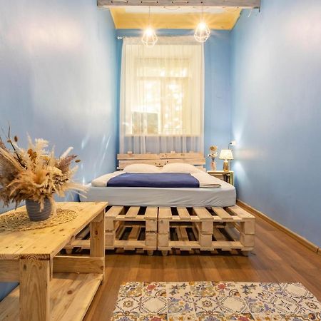 Garis Factory Hostel Kiev Extérieur photo