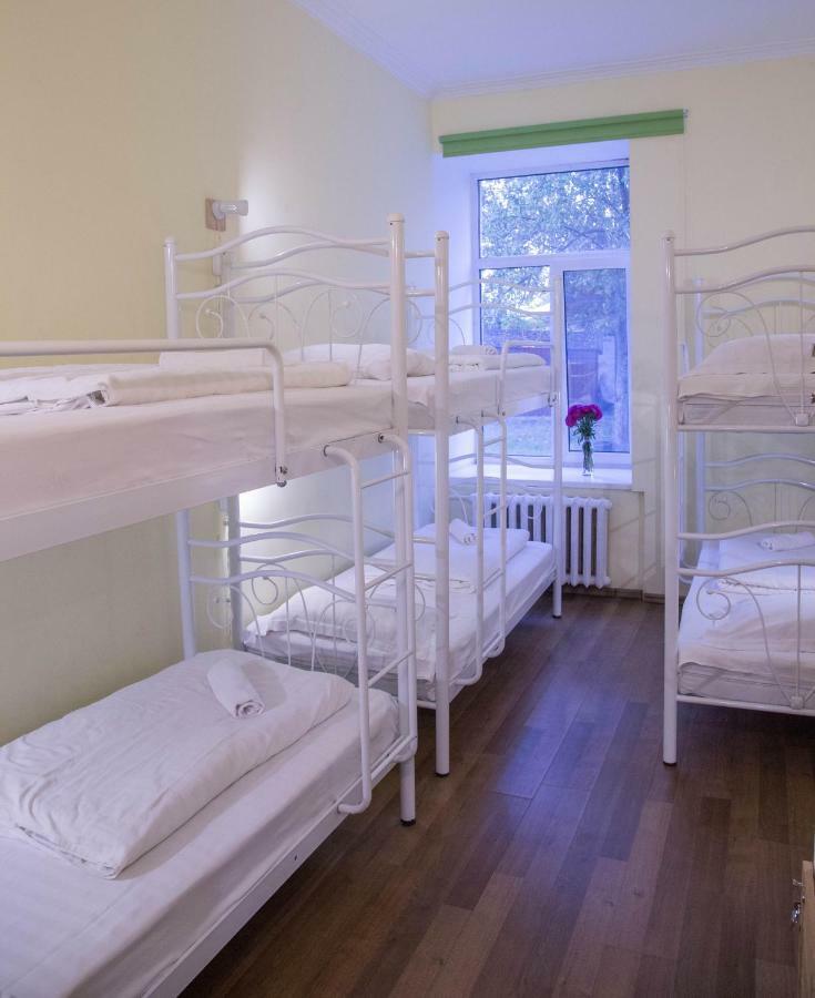 Garis Factory Hostel Kiev Extérieur photo